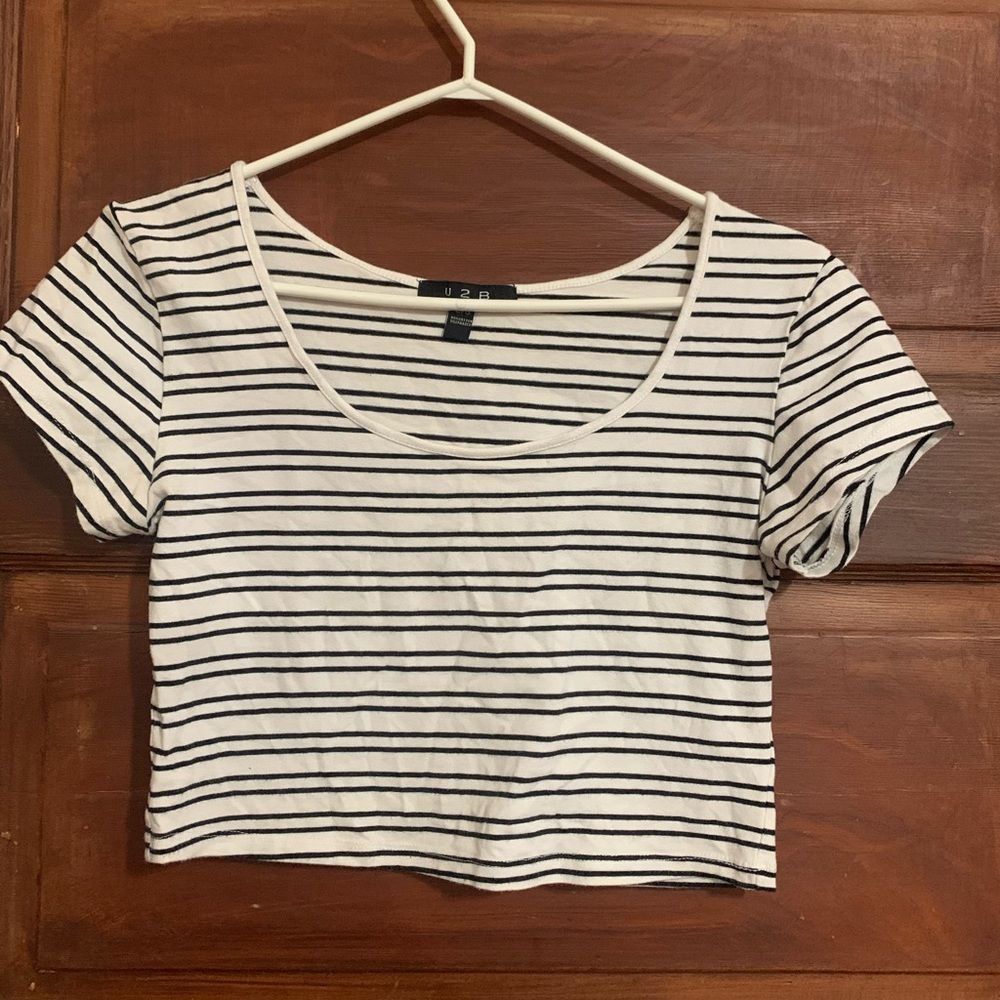 🔥Striped cropped shirt